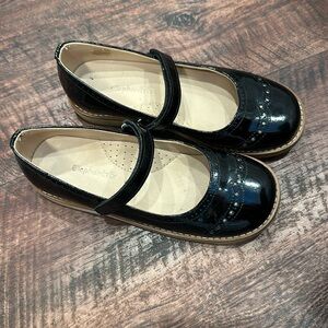 Elephantito, girls black patent leather, Mary Jane’s, size 2 Vguc